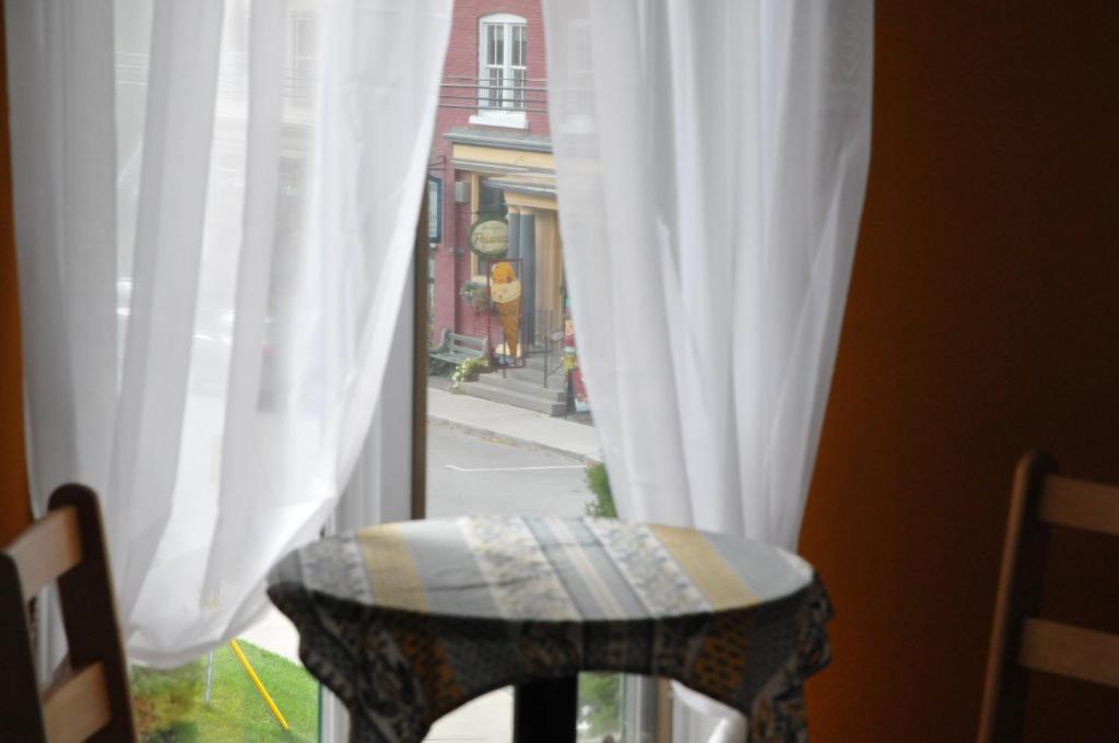 La Chocolatiere Inn