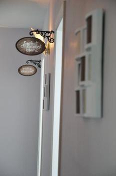 La Chocolatiere Inn